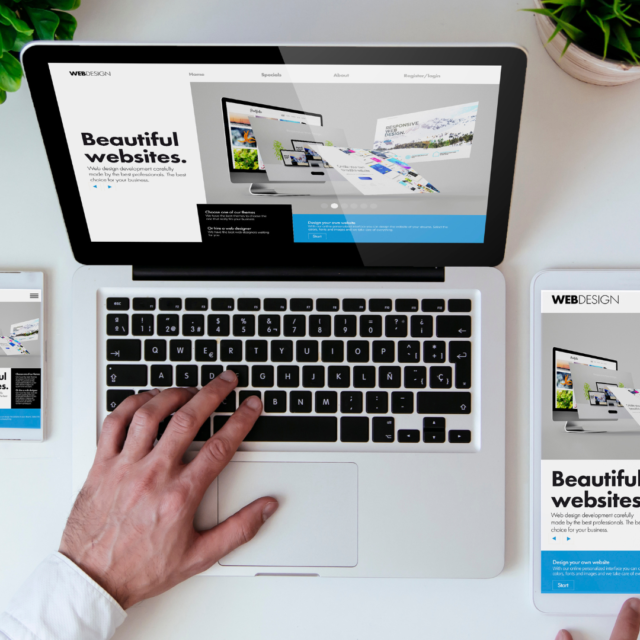 https://warblesolutions.com/wp-content/uploads/2025/01/support2-640x640.png